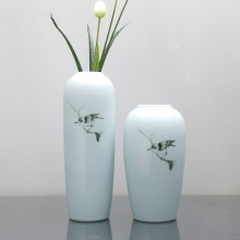 清茗居批發(fā)創(chuàng)意擺件簡約現代家居工藝品景德鎮(zhèn)手繪陶瓷花瓶花器